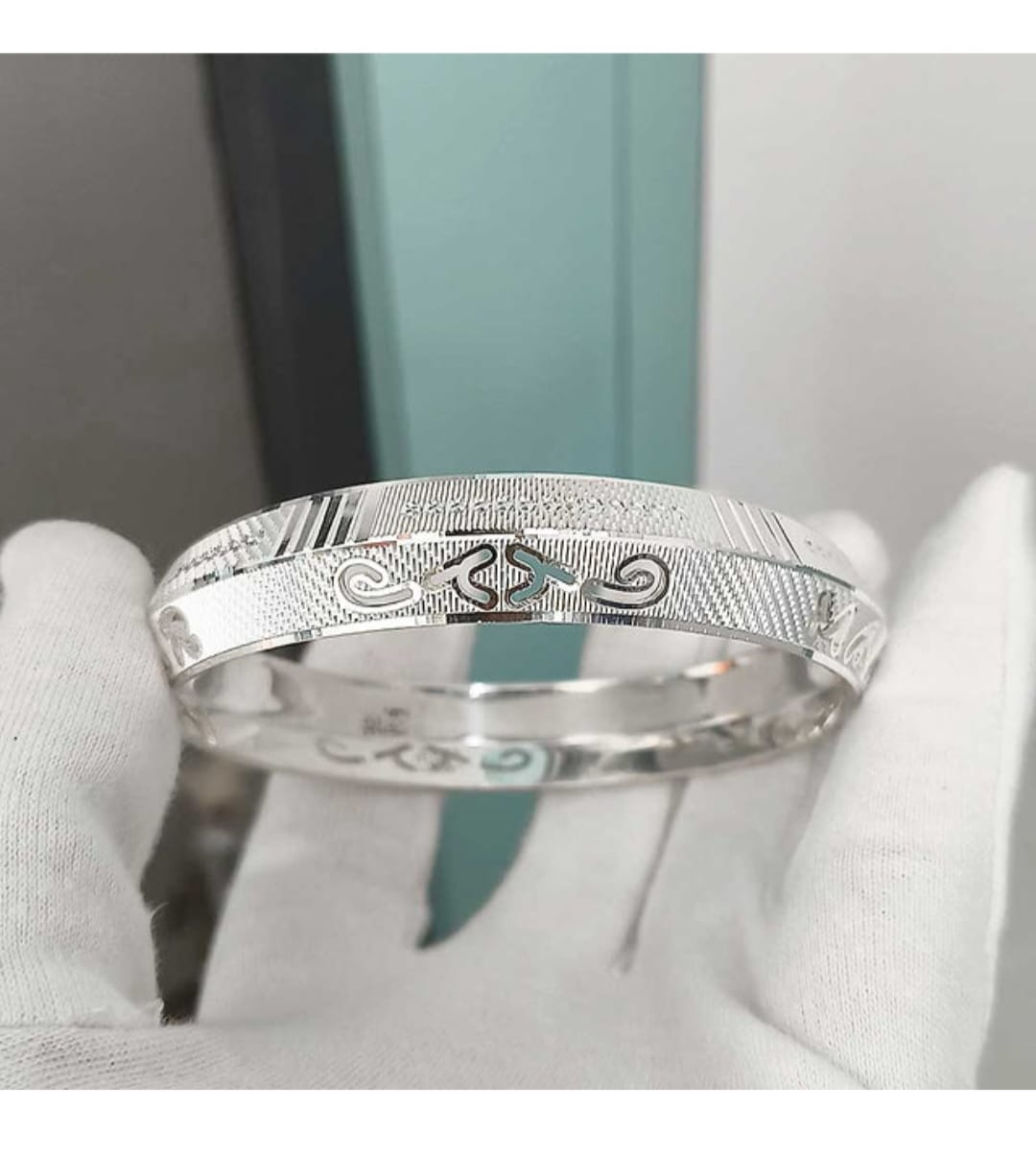 Personalized Silver Kada Bracelet – Engraved Name Design