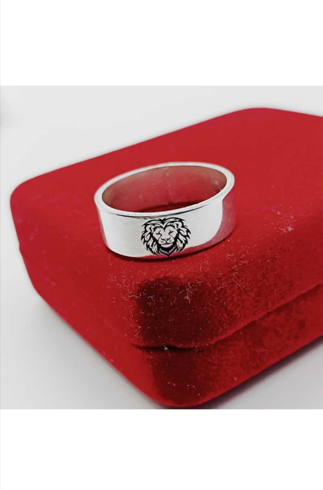 Bold Men's Lion Face Pure 925 Silver Ring