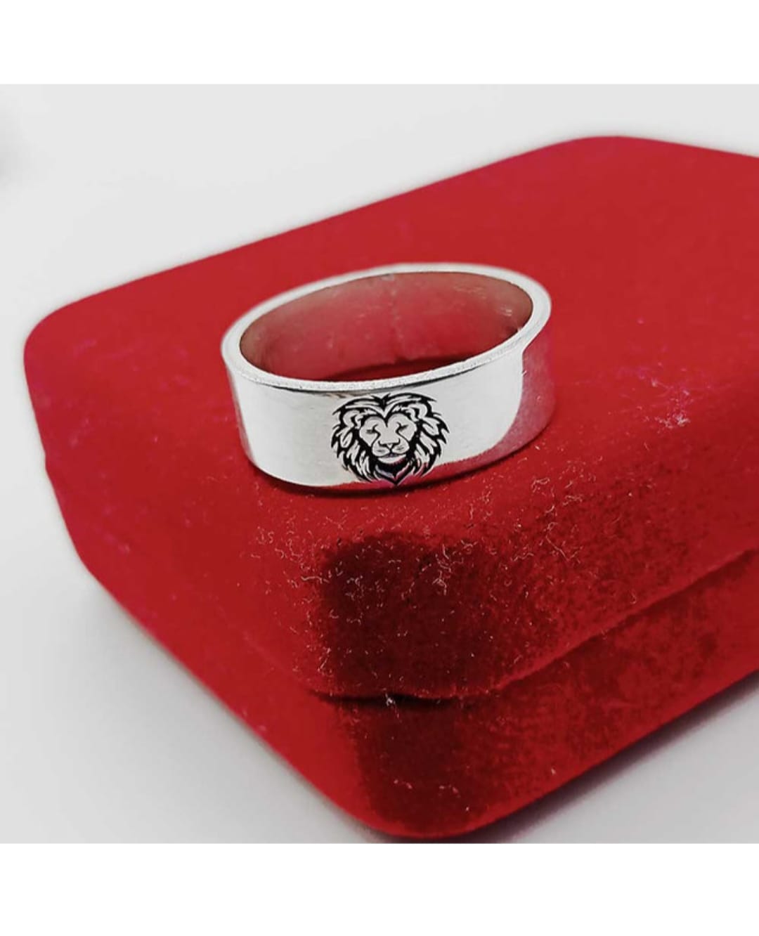 Bold Men's Lion Face Pure 925 Silver Ring