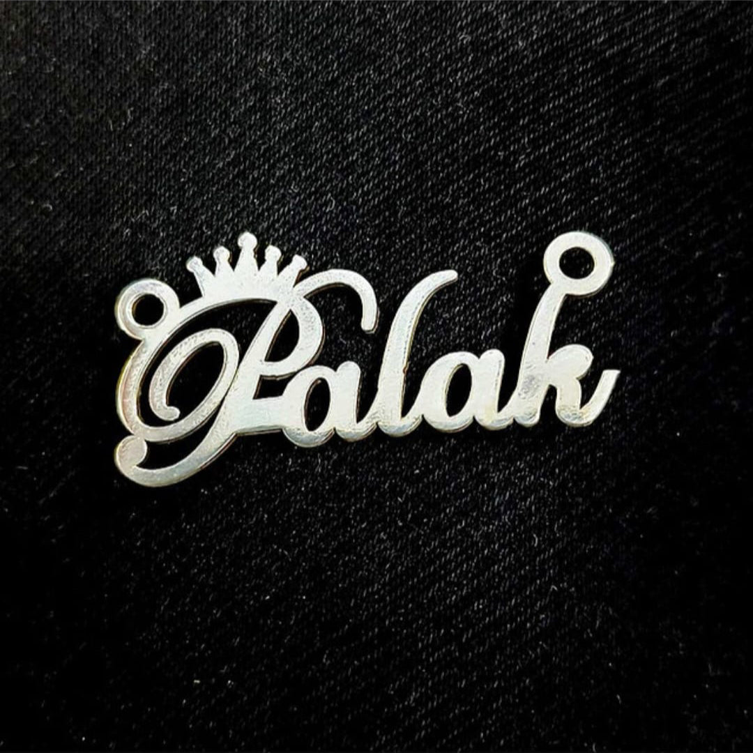 Personalised Name locket with Crown – 925 Silver