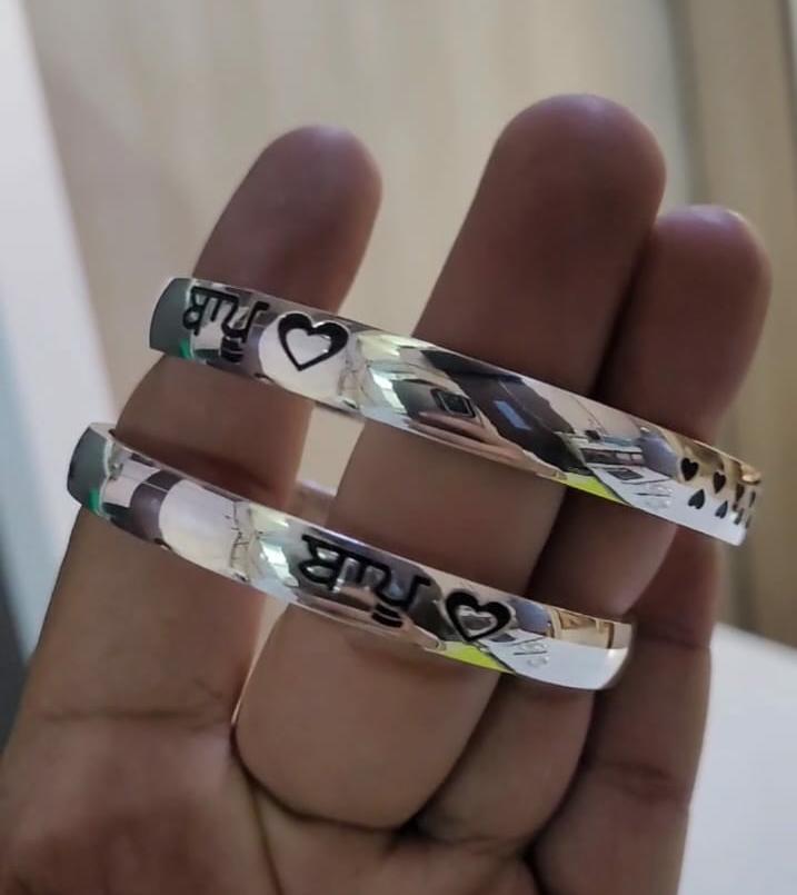 Mirror finishing Silver Kada – Stylish Love Design along with customise name